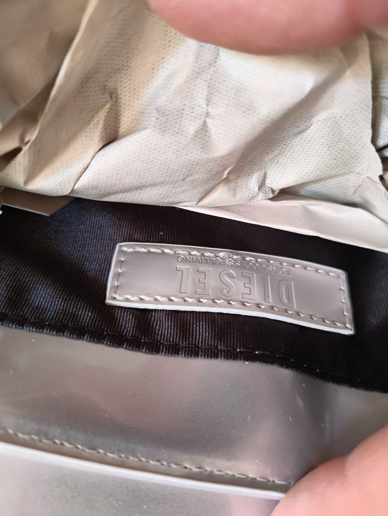 Diesel 1DR Bolsa de Ombro Prata Metálica Completa com Caixa – photo 3